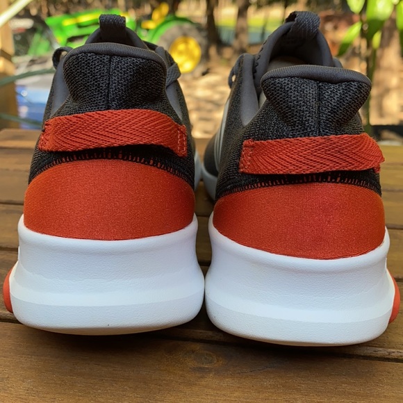 Adidas Cloudfoam men’s size 6 - Picture 6 of 8